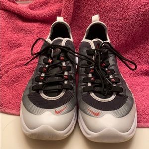 Nike Airmax Axis